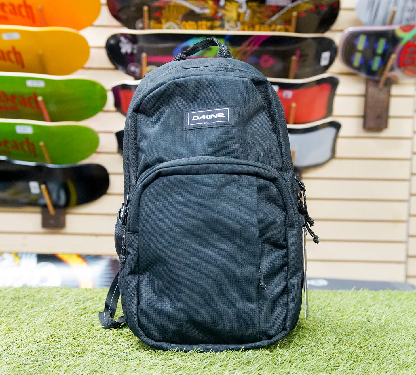 DK Campus 18L Backpack