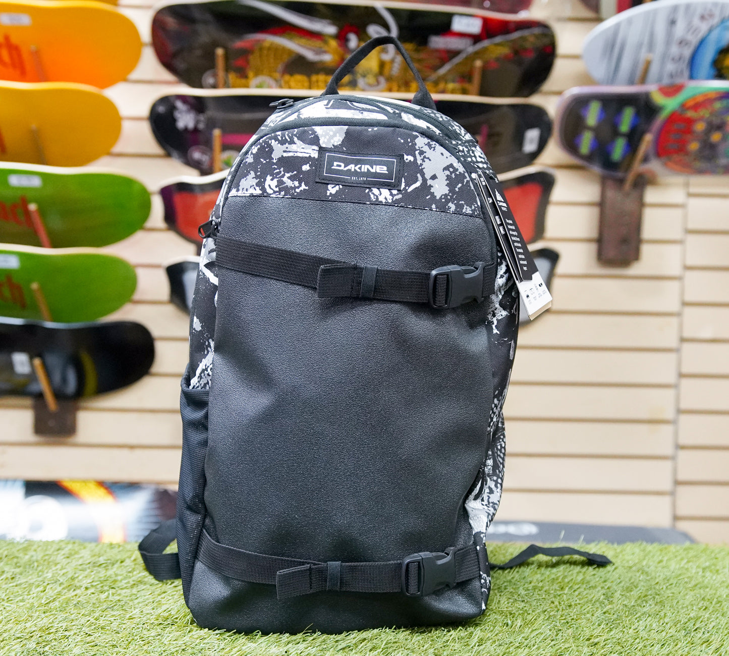 DK Essentails Backpack St Art