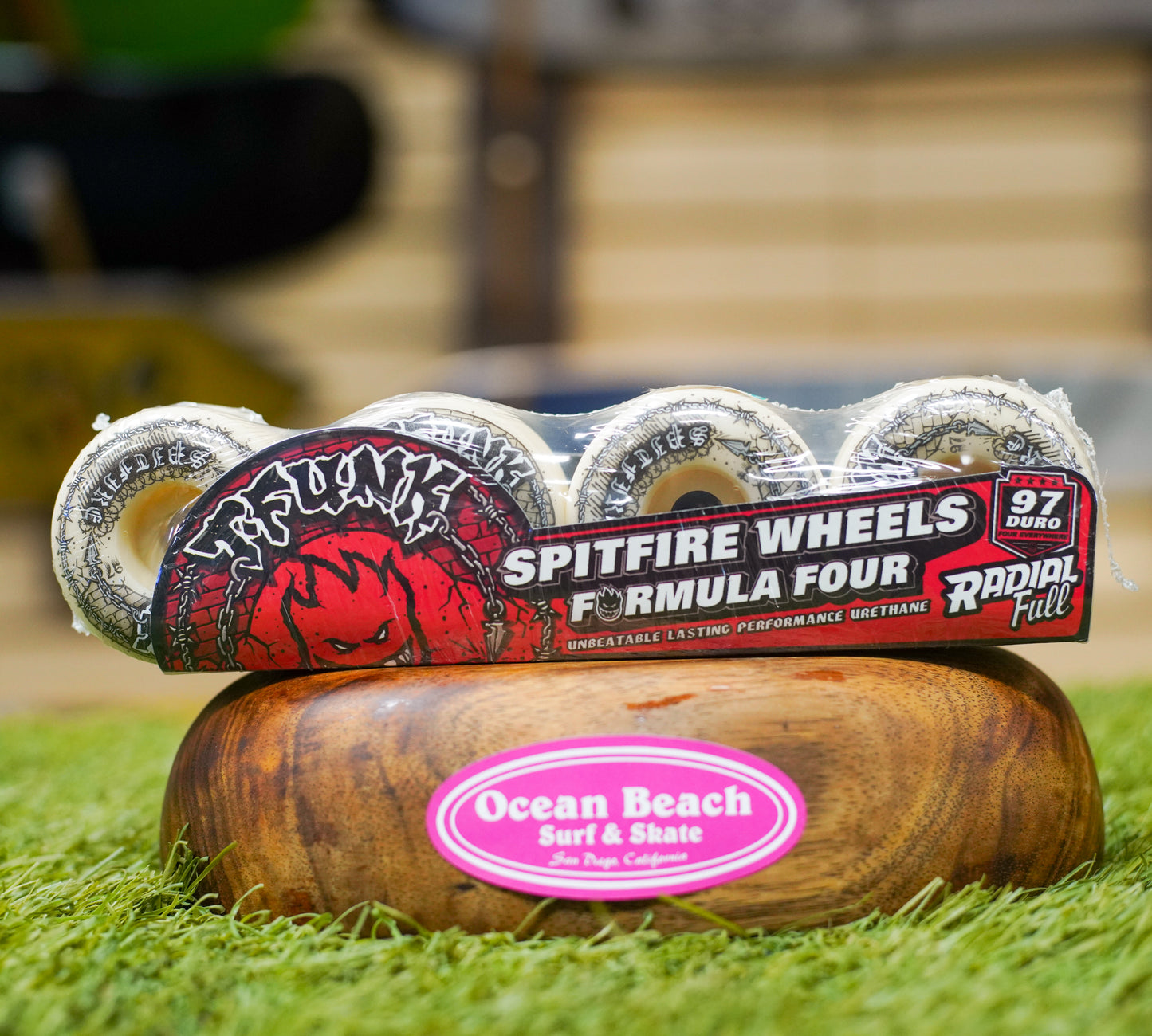 Spitfire Formula Four Radial Full 97DU