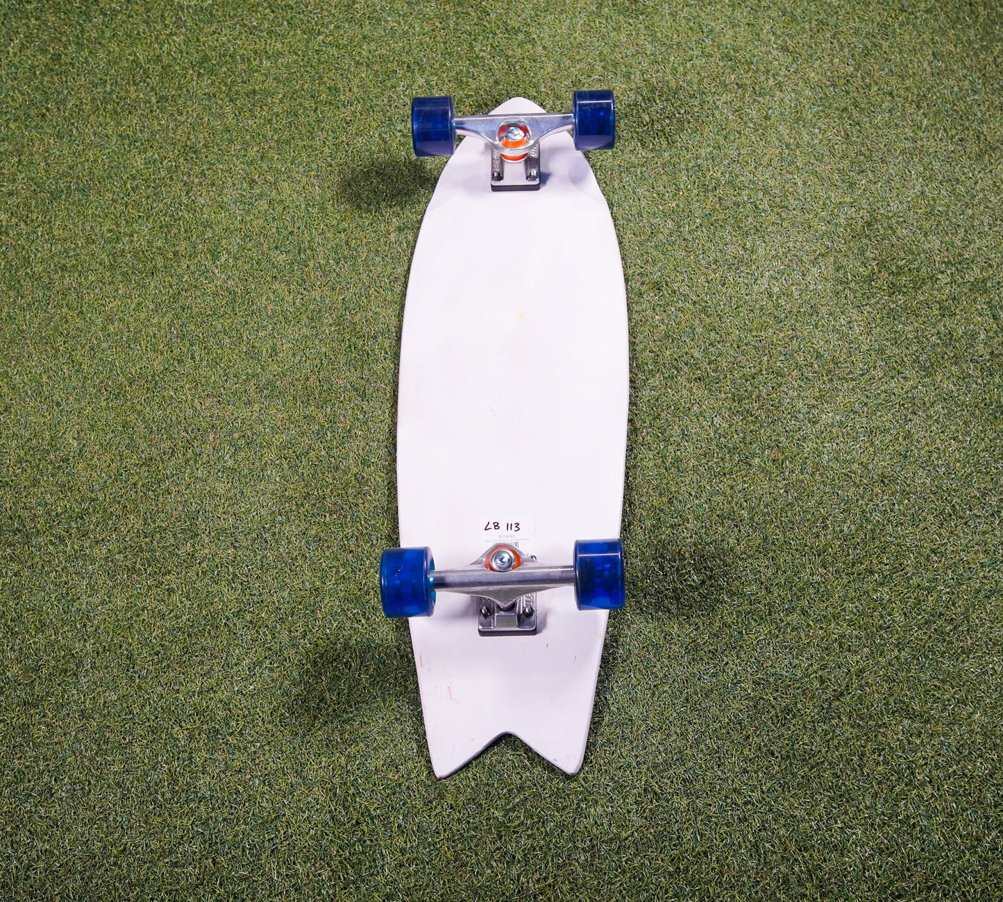 White 32" Swallow Tail Cruiser