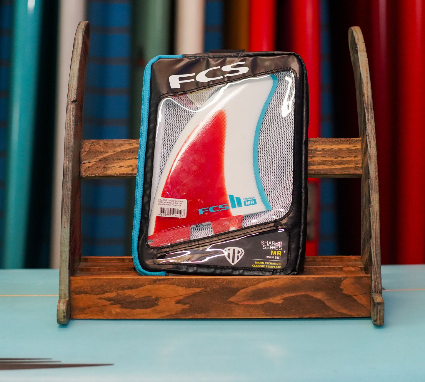 FCS II Shaper Twin Fins